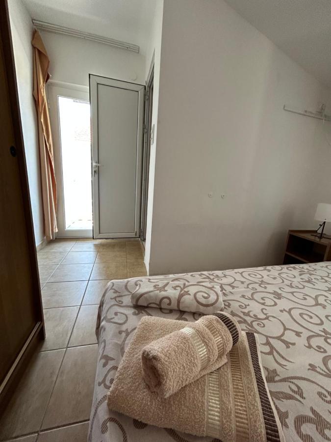 Apartmani Pulic Ulcinj Exteriör bild